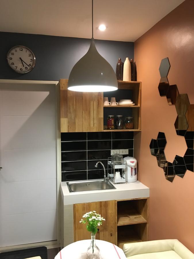Siam Host Ratchada - Mrt Ladprao Hostel Банкок Екстериор снимка